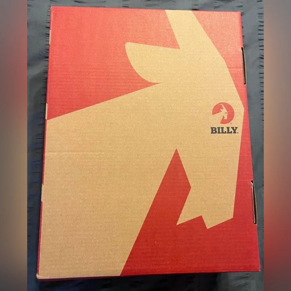 Women's Red and White Paisley Footwear/Sneakers/New/Size 9.5M - Picture 5 of 7